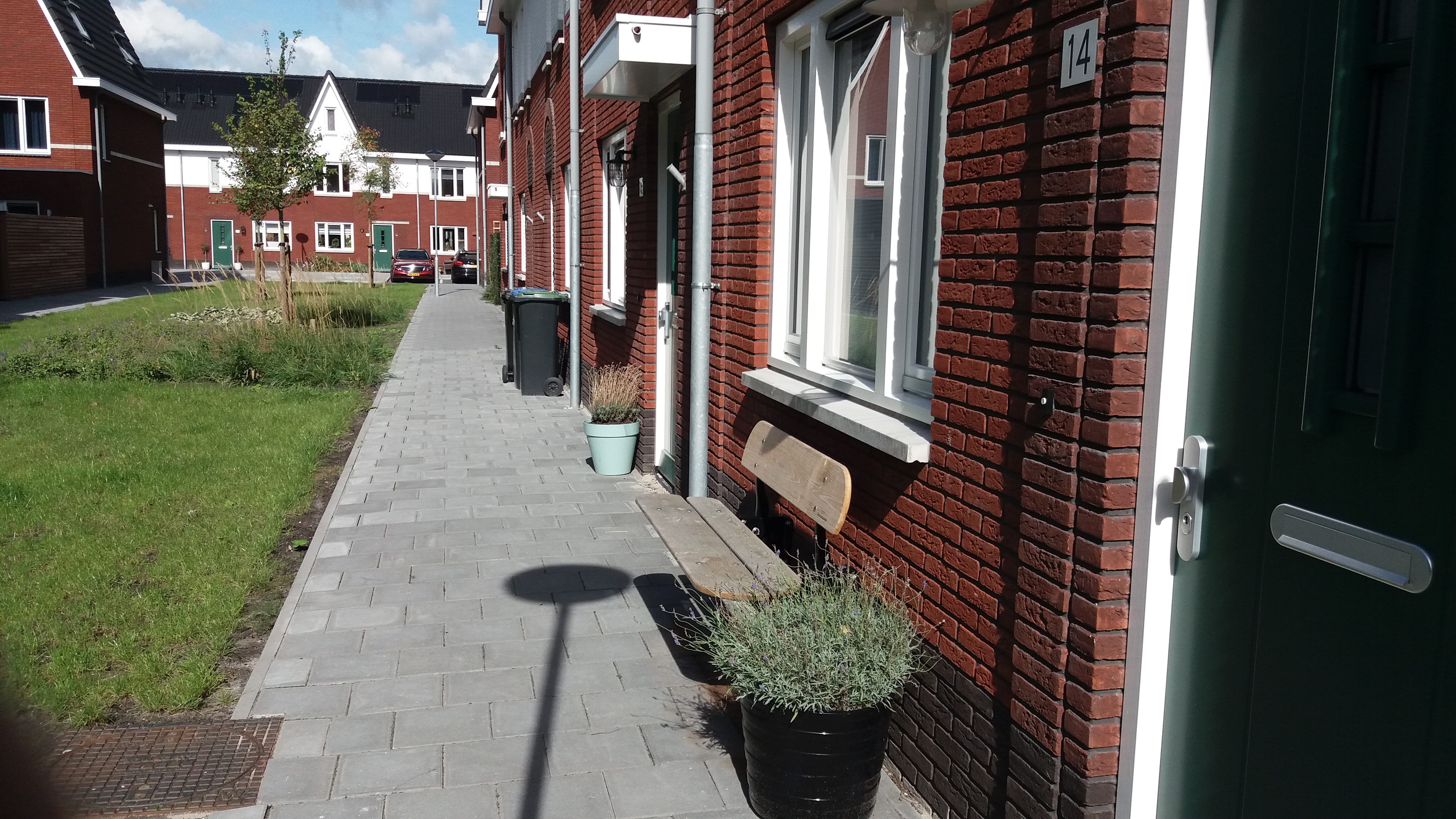 Nieuwbouw in Weesp met Amsterbankje Amsterbankje in nieuwbouwwijk in Weesp
